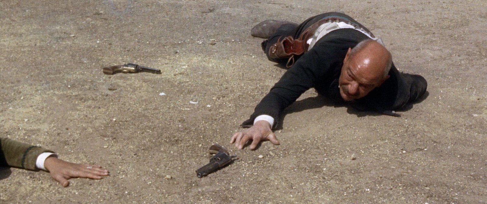 Django - Kreuze im blutigen Sand Django - Kreuze im blutigen Sand
