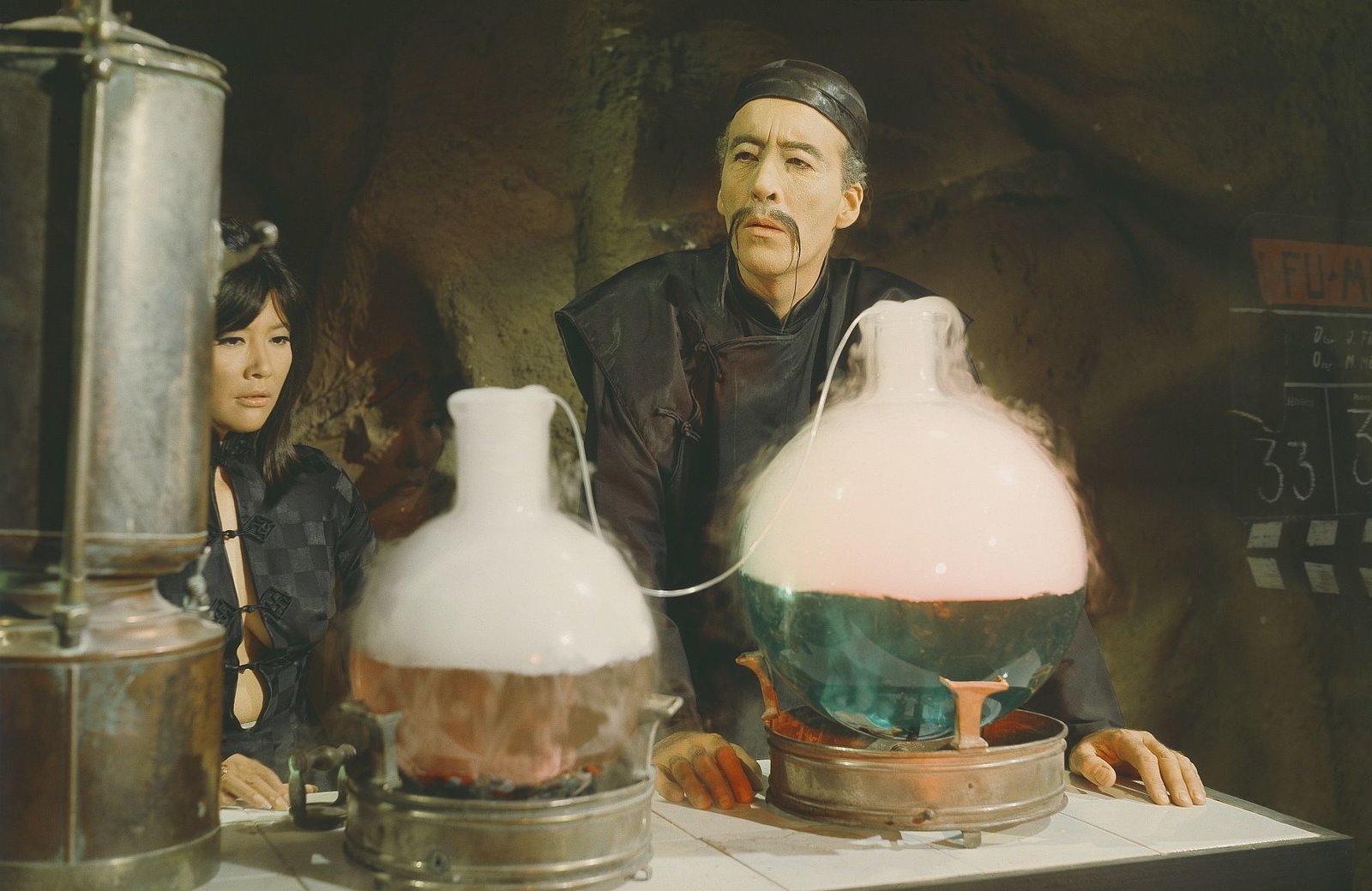 Die Folterkammer des Dr. Fu Man Chu - Uncut Mediabook Edition  (4K Ultra HD+blu-ray)