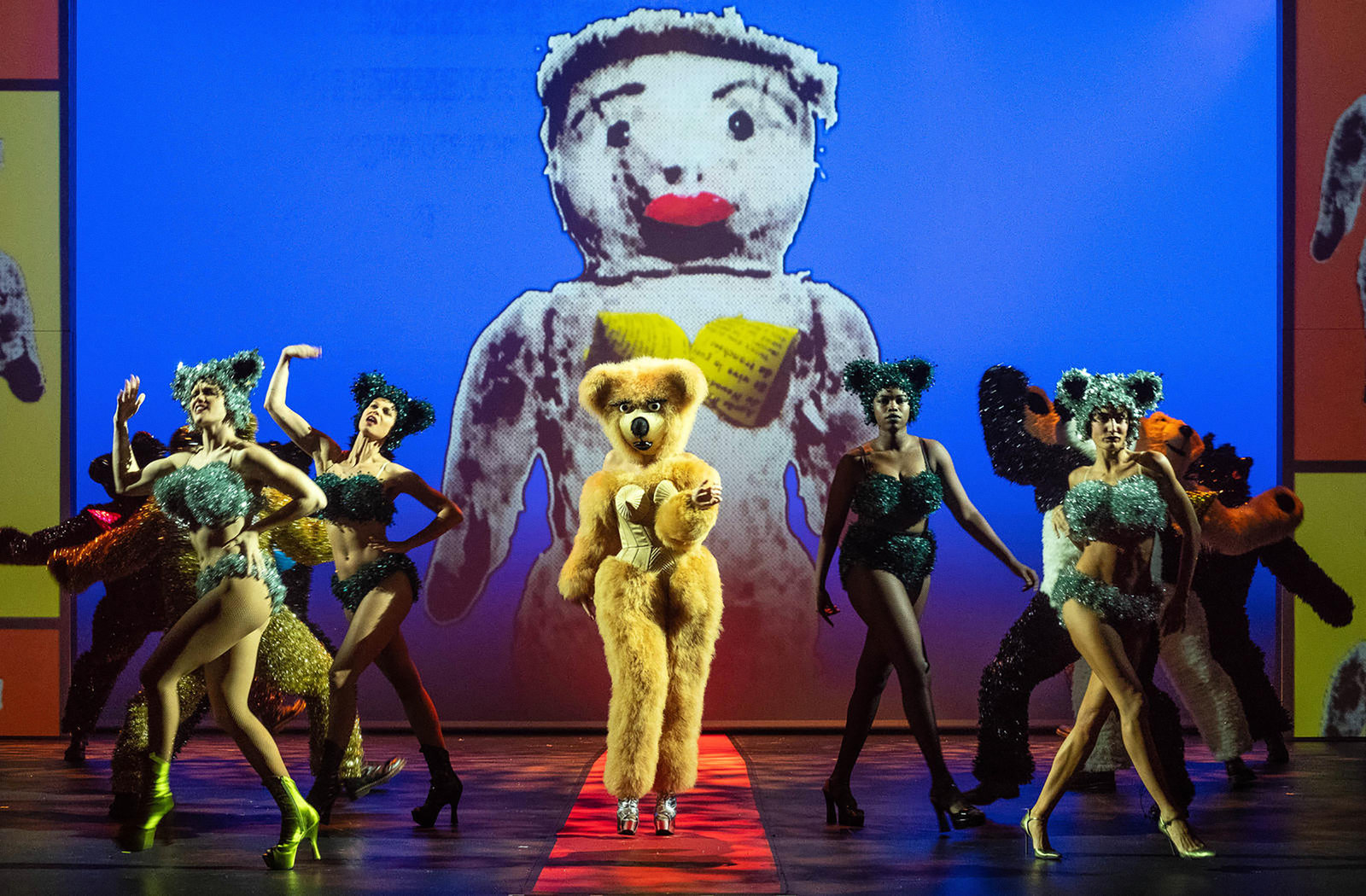 Jean Paul Gaultier - Freak & Chic  (DVD)