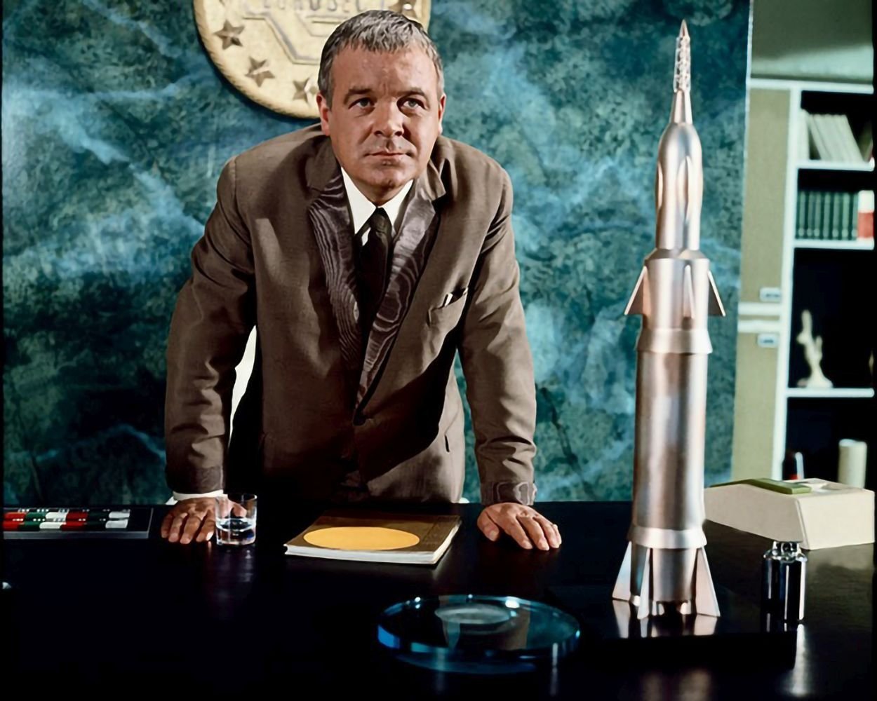 Unfall im Weltraum (Journey to the Far Side of the Sun) / Erstklassiger Science-Fiction Film von Gerry Anderson („Thunderbirds“ & „UFO“) (Pidax Film-Klassiker)  (Blu-ray Disc)