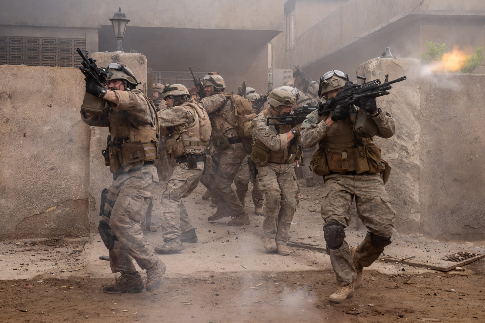 Warfare  (4K Ultra HD) (+ Blu-ray)