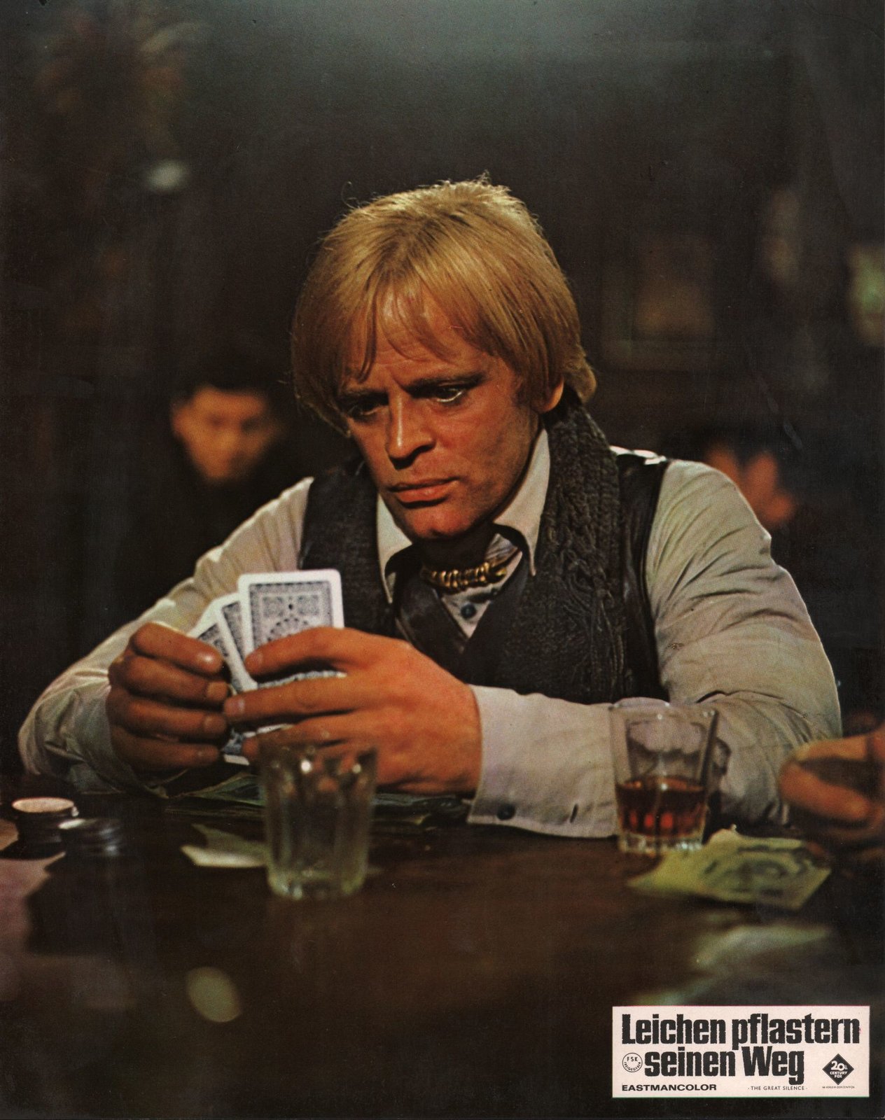 Leichen pflastern seinen Weg  (4K Ultra HD) Leichen pflastern seinen Weg  (4K Ultra HD)