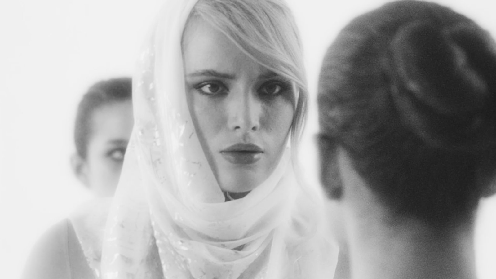 Divinity - Uncut Mediabook Edition  (DVD+blu-ray)