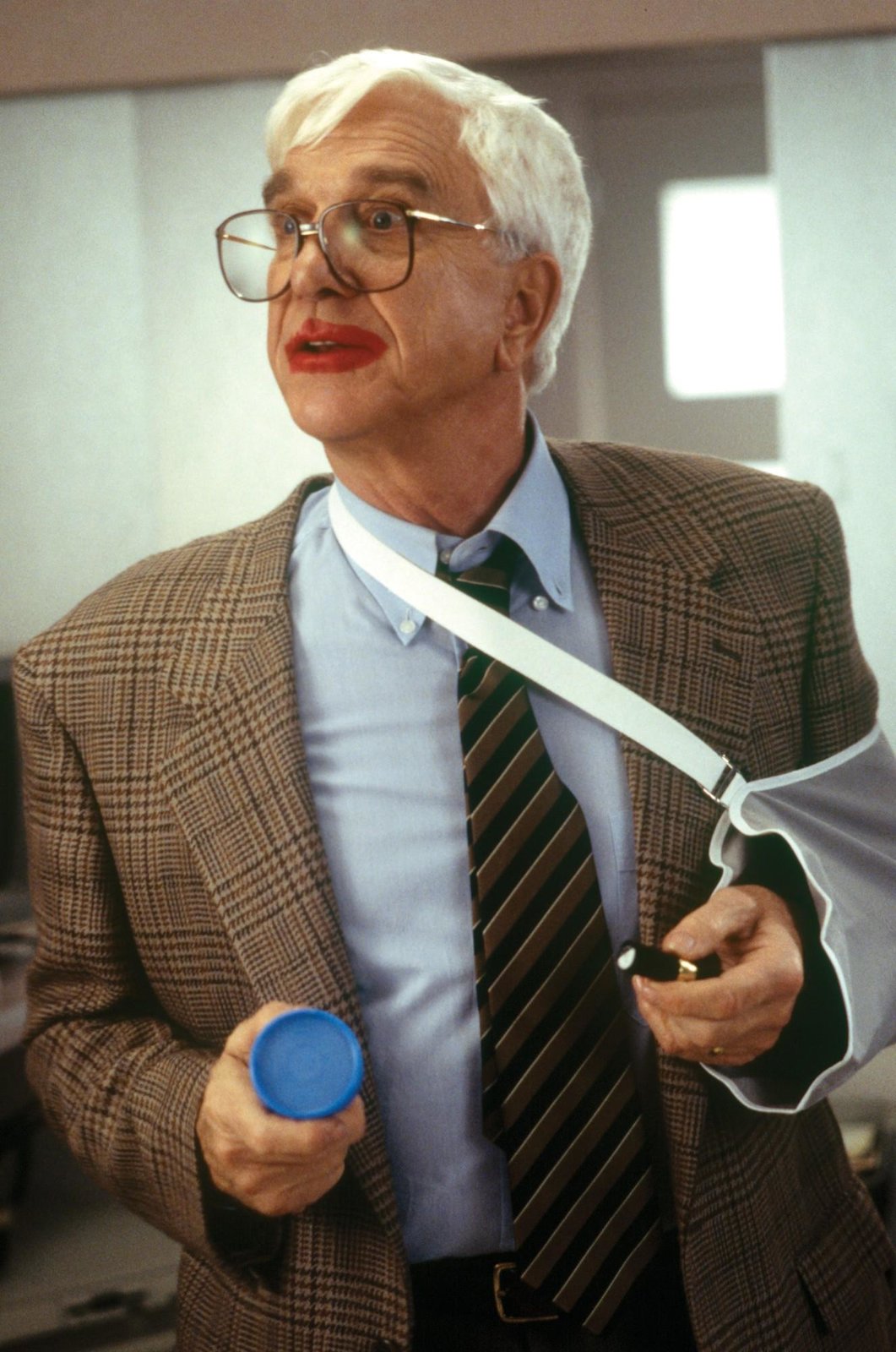 Nackte Kanone, Die - Teil 1-33 1/3