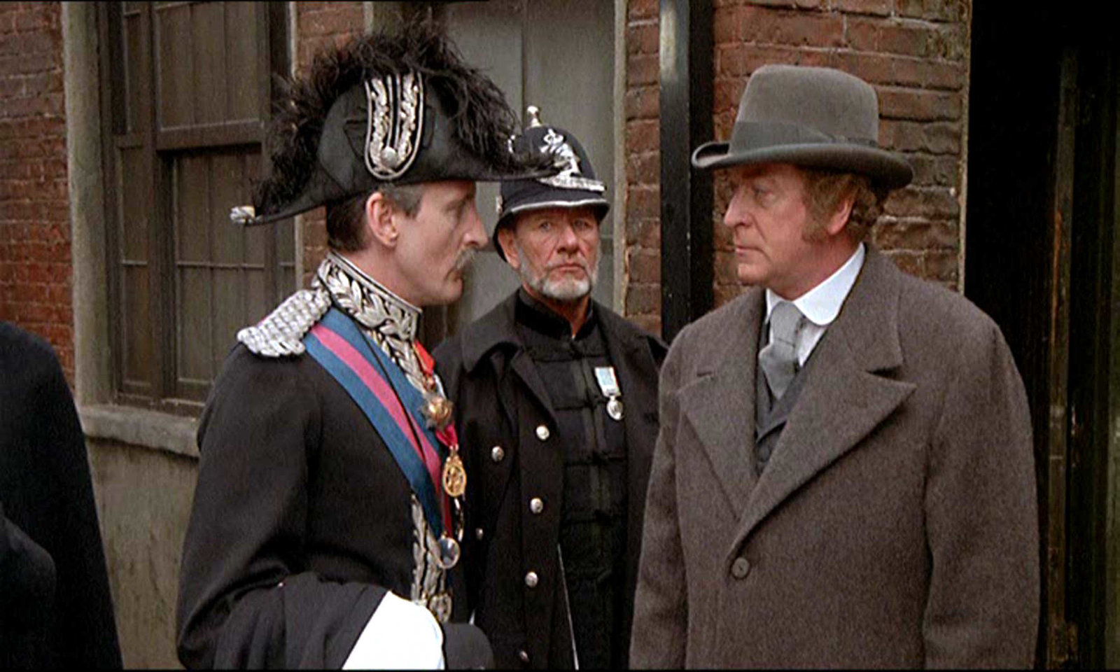 Jack the Ripper - Das Ungeheuer von London / Der komplette Zweiteiler mit Michael Caine und beiden deutschen Synchronfassungen (Pidax Historien-Klassiker)  [2 DVDs]  (DVD)
