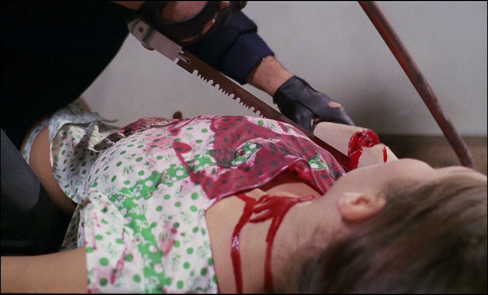 TORSO - Die Säge des Teufels - Uncut Edition  (4K Ultra HD+blu-ray)