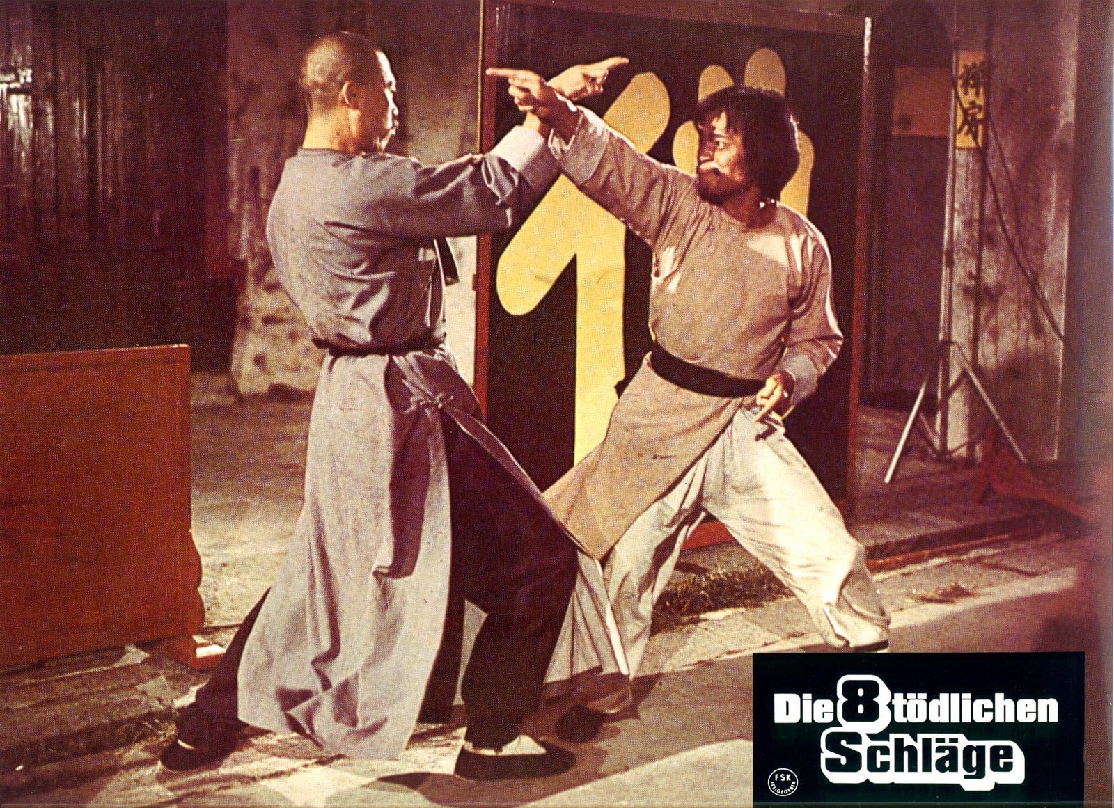 DIE 8 TÖDLICHEN SCHLÄGE - COVER B  (Blu-ray Disc)