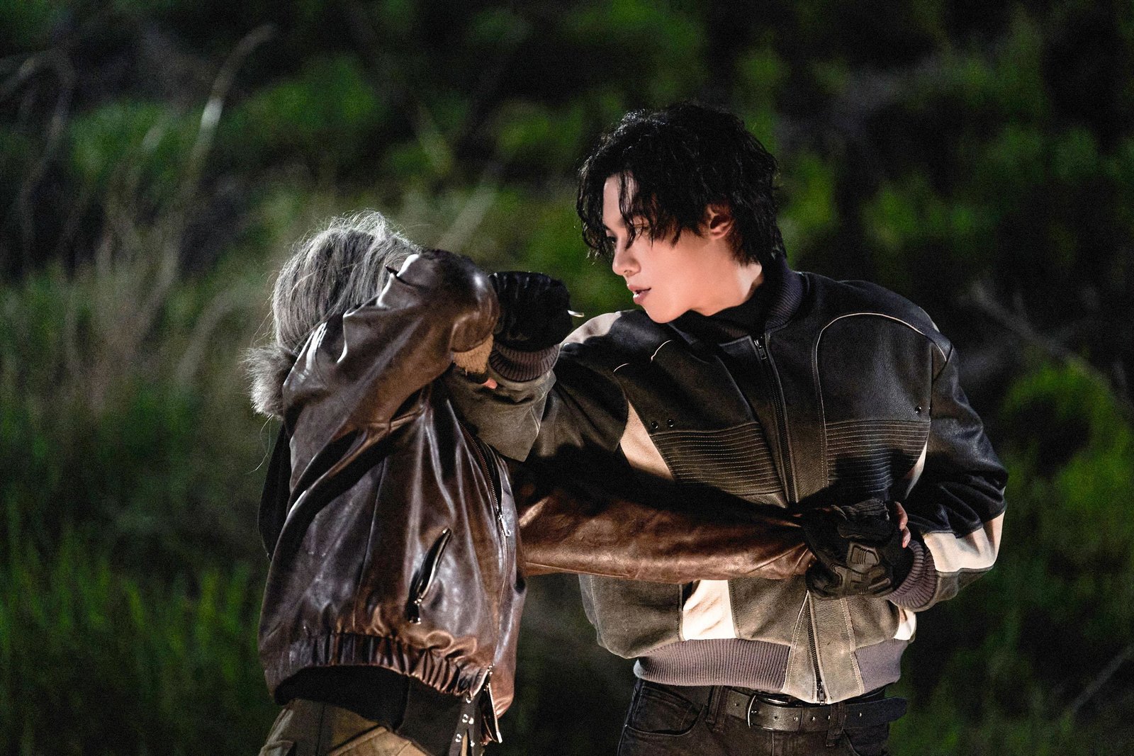 The Old Woman with the Knife  (DVD) The Old Woman with the Knife  (DVD)