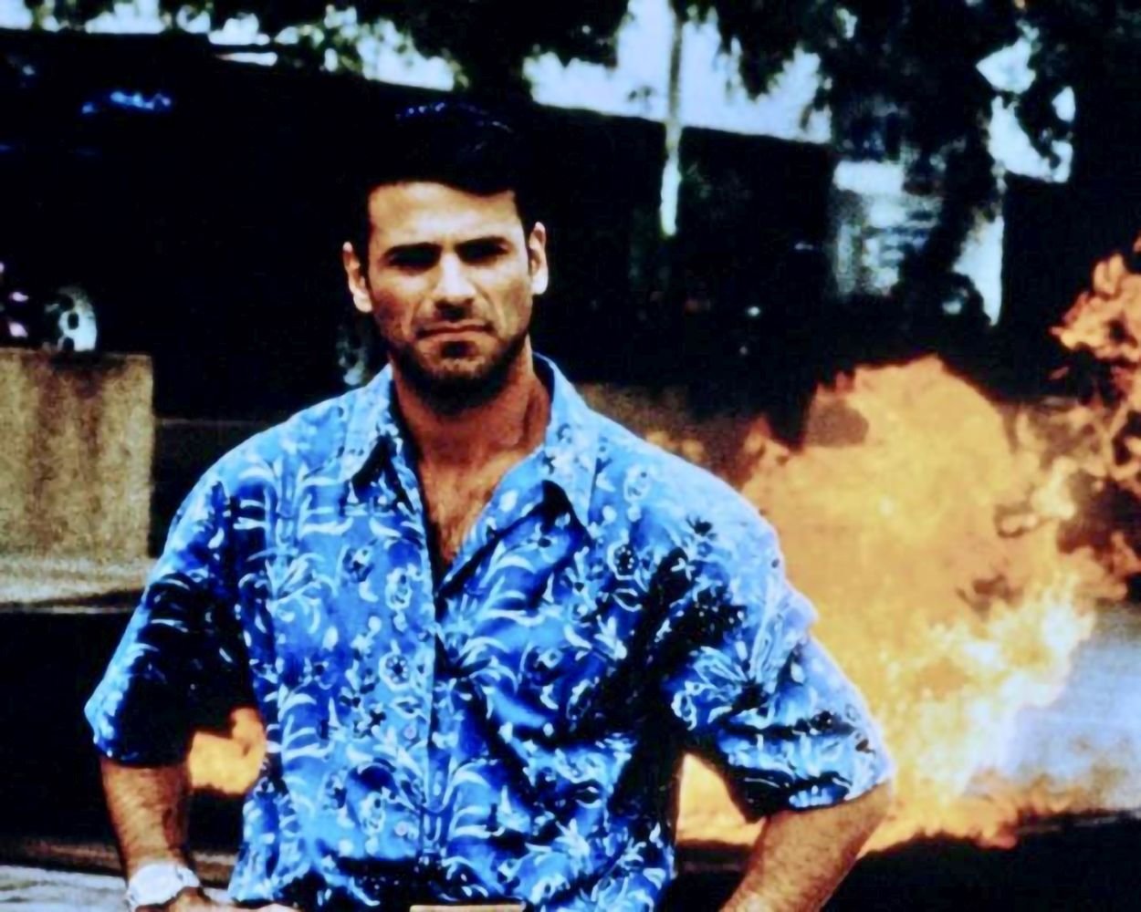 Tropical Heat - Der Film: Mord unter heißer Sonne / Spielfilm-Ableger der Kultkrimireihe (Pidax Film-Klassiker)  (DVD) Tropical Heat - Der Film: Mord unter heißer Sonne / Spielfilm-Ableger der Kultkrimireihe (Pidax Film-Klassiker)  (DVD)