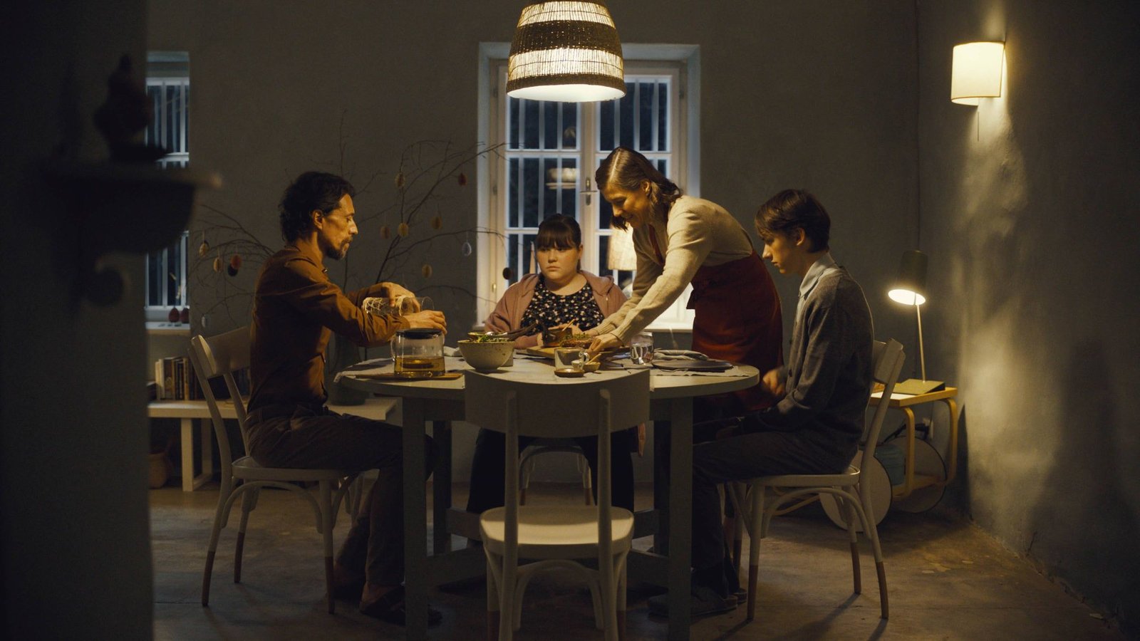 Family Dinner  (DVD)