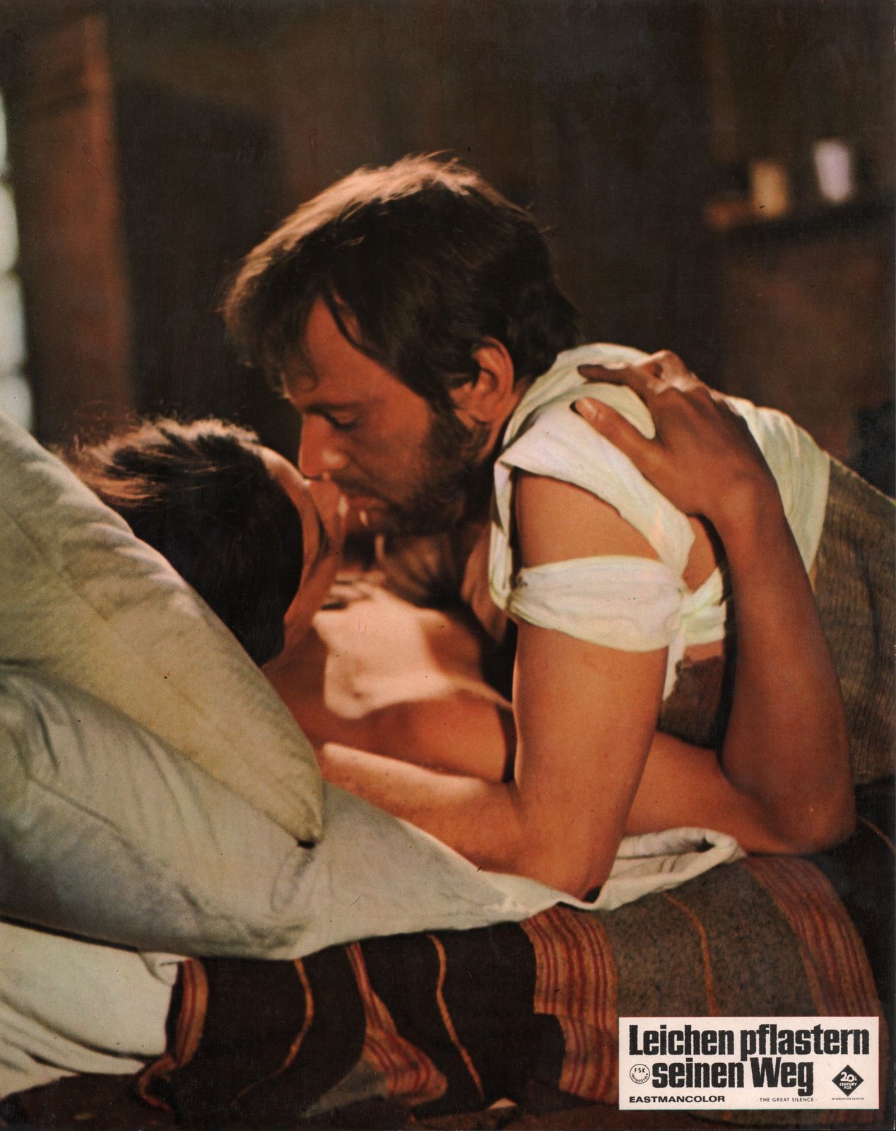 Leichen pflastern seinen Weg  (4K Ultra HD) Leichen pflastern seinen Weg  (4K Ultra HD)